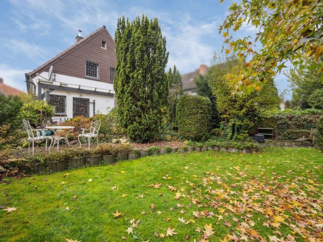 Erbpacht: Idyllisches Einfamilienhaus mit Garage in Hamm Bockum Hövel