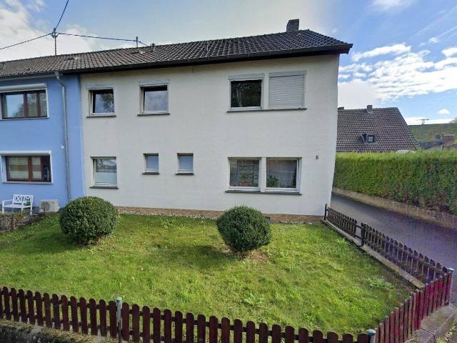 Erbpachtgrundstück mit vermietetem Zweifamilienhaus mit Nebengebäude in Wachtberg OT