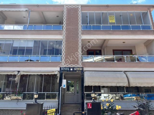 Erdek Kurbağalı Mevkiinde Havuzlu Ve Masrafsız 2+1 Kiralık Daire