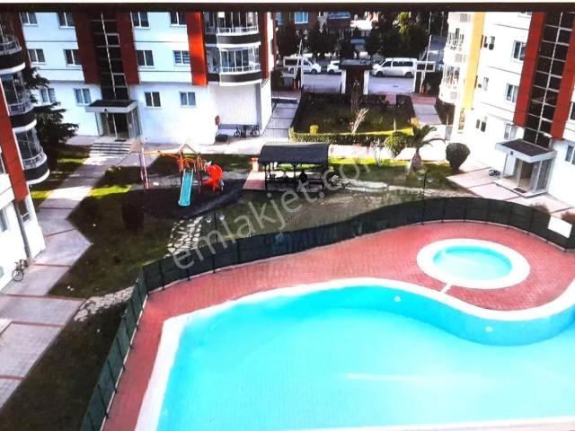 Erdem Emlak Ofisinden Birlik Sitesinde 2.kat 200m2 Daire 4+1