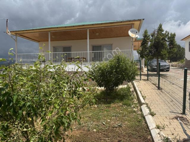 Erdemli Güzeloluk'ta Satılık 3+1 Müstakil Yayla Evi