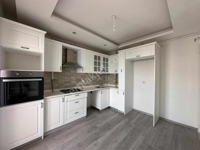 Erdemli Merkez Tapu Caddesi 2.+1 Aktif Doğalgazlı 125m2 Daire