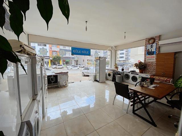 Erdemli Tapu Caddesinde Satılık 110 M² Dükkan