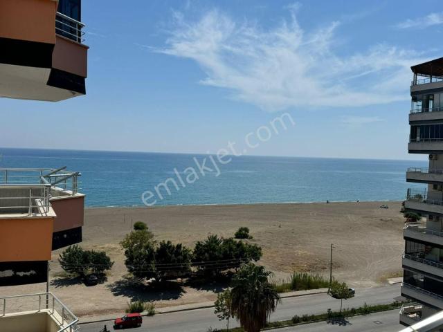 Erdemli 2+1 Denize Sıfır Deniz Manzaralı Satılık Yazlık Daire