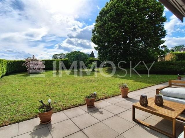 Erdgeschoss 4,5 Zimmer mit Garten und Keller Geistervilla