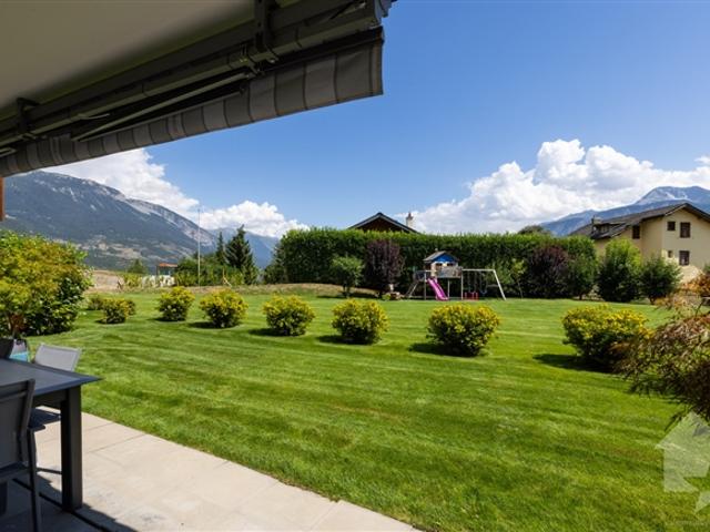 Erdgeschoss 5.5 Zimmer Terrasse und Garten, Zweitwohnsitz und Ausländer