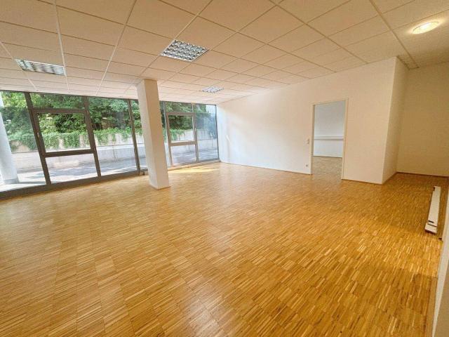 Erdgeschossfläche in verkehrstechnisch idealer Lage! Ideal für Bürogemeinschaft/Praxis/Start Up!