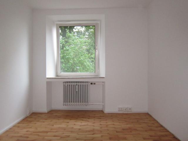Erdgeschosswohnung in 81377 München zur Miete