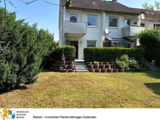 Erdgeschosswohnung inkl. neuwertiger Einbauküche, große Terrasse & Gartenanteil in begehrter Lage Erlangen Alterlangen