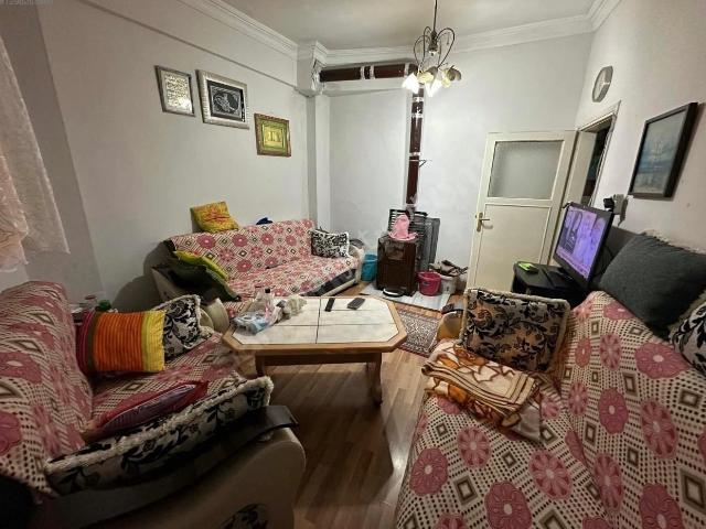 Şeref Emlak'tan 1+1 Satılık Daire