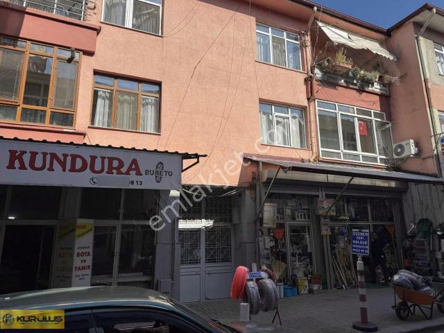 Şerefiye Mahallesinde İçi Komple Yenilenmiş 3+1 Satılık Daire