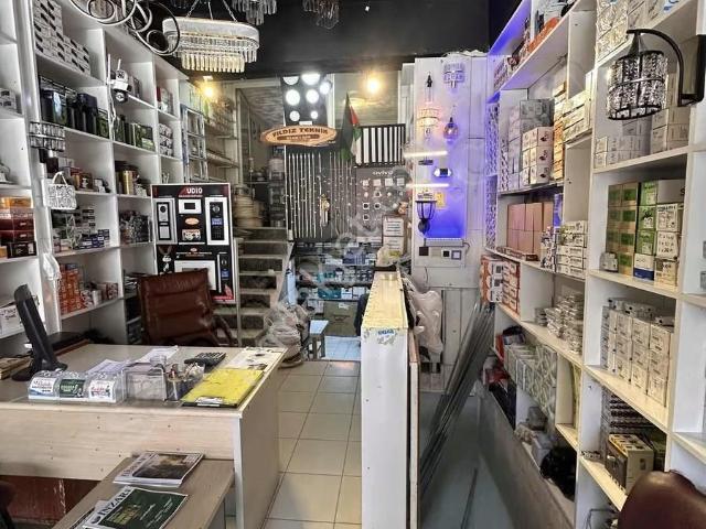 Şerefiye'de Ulucami Civarı Satılık Asma Ve Bodrum Katlı Dükkan