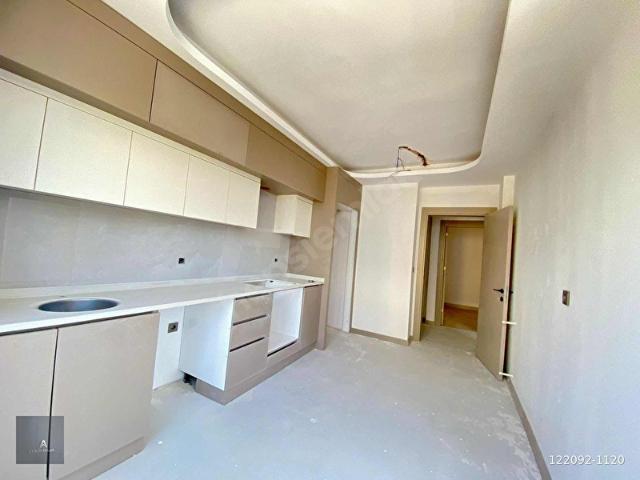 ERENKÖY MAHALLESİ MERKEZDE 2+1 GENİŞ ASANSÖRLÜ