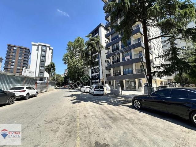 Erenköy Çoban Yıldızı Sokakta Yeni Bana Kiralık 3+1 Balkonlu