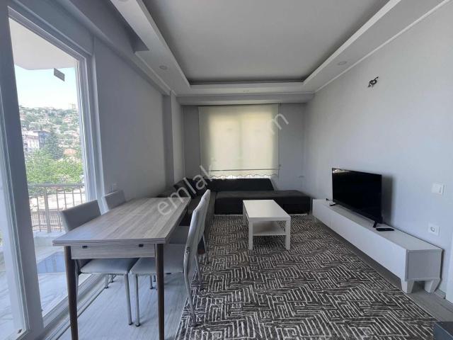 Erenköy Caddesine Yakın Eşyalı 2+1