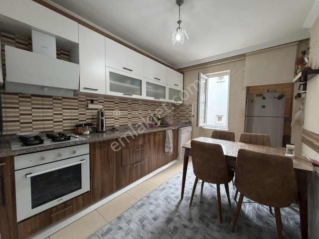 Erenköy Esentepe'de Satılık 5+2 340 M2 Doğalgazlı Dubleks Daire