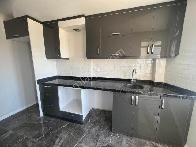 Erenköyde Kiralık 2+1 Asansörlü 3.kat Ayrı Mutfak Daire