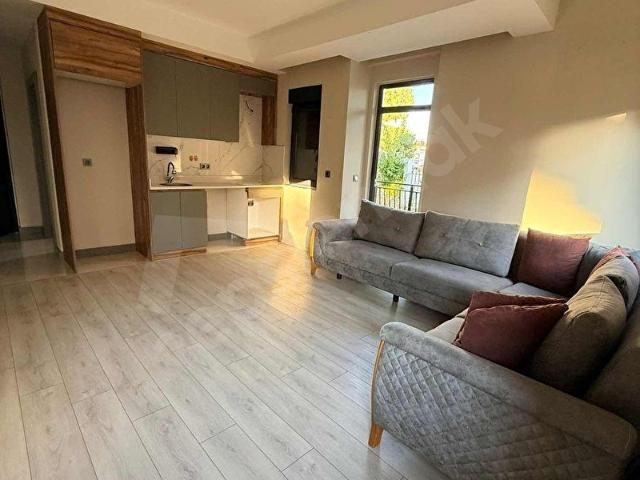 ERENKÖYDE MÜKEMMEL KONUMDA YENİ BİNA 2+1 EŞYASIZ