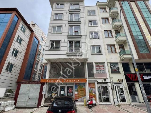 Erenler Mah. Yüksek Kira Getirili Ana Cadde Üzeri 2+1 Daire