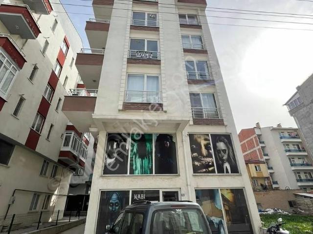 Erenler Mahallesi 2+0 Çok Geniş Balkonlu Kiralık Daire