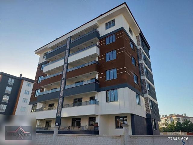 ERENLER MAHALLESİNDE 3+1 ARAKAT SATILIK LÜKS DAİRE