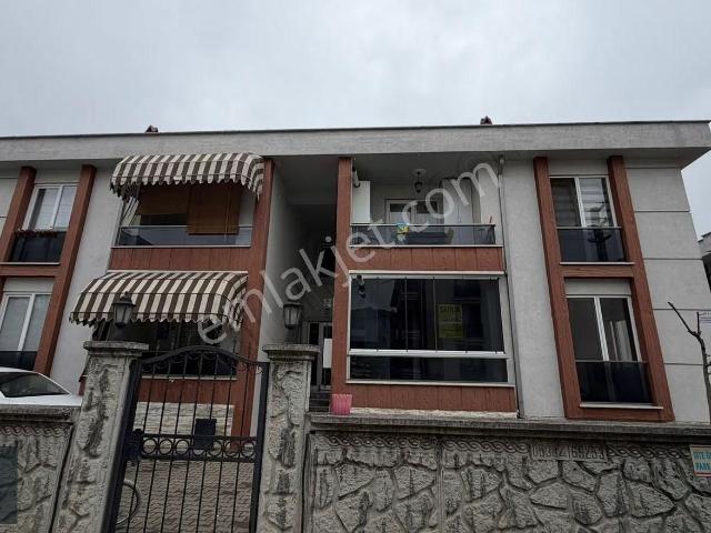 Erenler Yeni Çarşamba Pazarı Yanı Site İçi 3+1 Daire