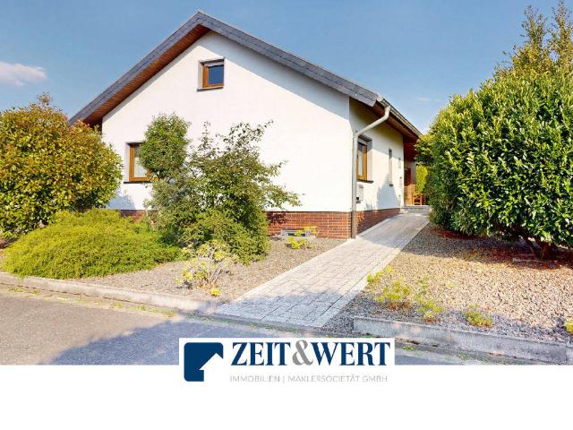 Erftstadt Bliesheim! Charmantes, freistehendes Einfamilienhaus mit großzügigem Gartenareal und zwei Garagen in ruhiger gewachsener Wohnlage! SN 4847