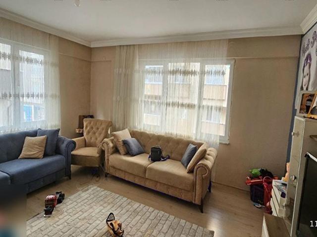 ERGÜL DEN SATILIK MERKEZDE 2+1+ MUTFAK DAİRE YÜKSEK GİRİŞ KAT