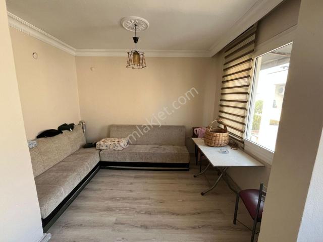 Ergünden Barış Mhde Caddeye Yakın Temiz Satılık 2+1 Daire