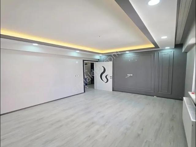 Ergünler İnşaattan Bahçelievlerde Yüksek Giriş 2+1 Satılık Daire
