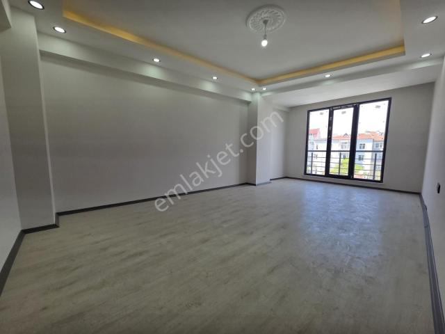 Ergünler İnşaattan Kapaklı Merkezde 3+1 Lüx Arakat Satılık Daire