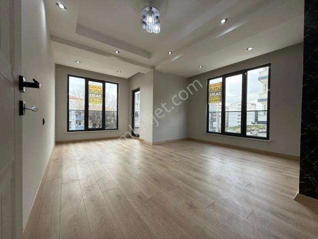 Ergünler İnşaattan Yuvam Mevkiinde Arakat Ön Cephe Kiralık Daire
