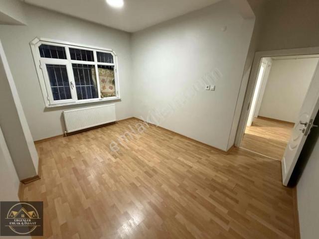 Ergenler Emlak Esenler Oruçreis 2+1 Kiralık Tadilatlı Daire'