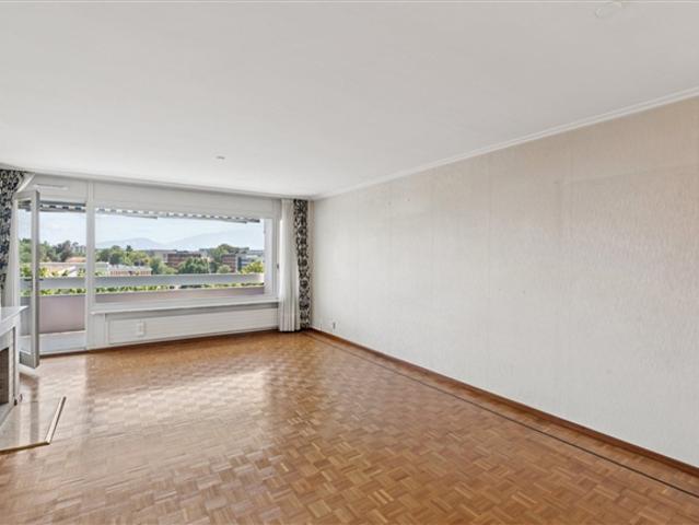 Erhabene 5,5 Zimmer Wohnung im Obergeschoss mit ungehinderter Aussicht in Genf