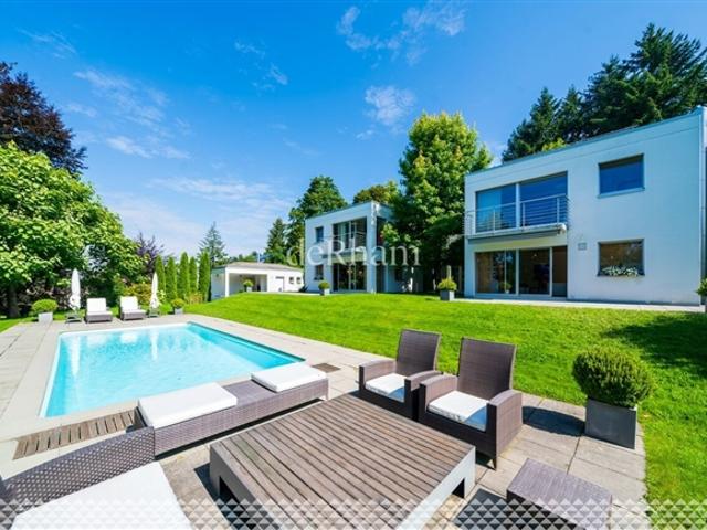 Erhabene, von Architekten entworfene Villa mit Schwimmbad vor den Toren von Lausanne