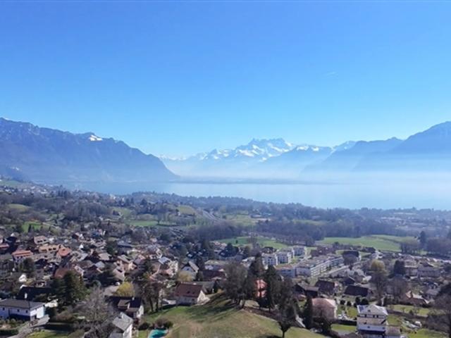 Erhabenes Terrain rare à Blonay avec vue imprable sur le lac Léman