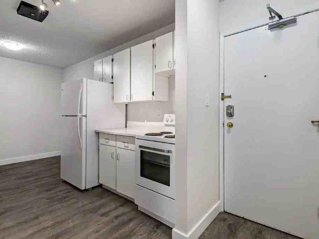 Erica Louise Manor 1 Bedroom Apartment for Rent at 74 Dumont Cres, Saskatoon, SK S7J 2X1 Nutana Park
