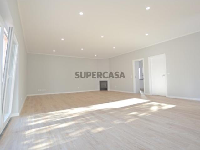 ERICEIRA FONTE BOA DOS NABOS MORADIA T3