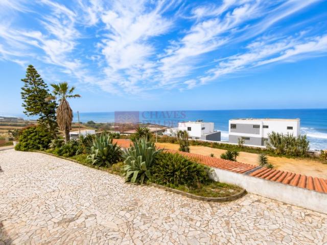 ERICEIRA, RIBAMAR MORADIA T8 COM PISCINA E VISTA FRONTAL DE MAR
