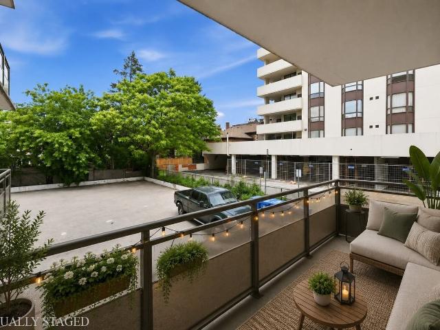 Erie Manor 2 Bedroom Apartment for Rent at 20 Erie Ave, Hamilton, ON L8N 2W6 Stinson