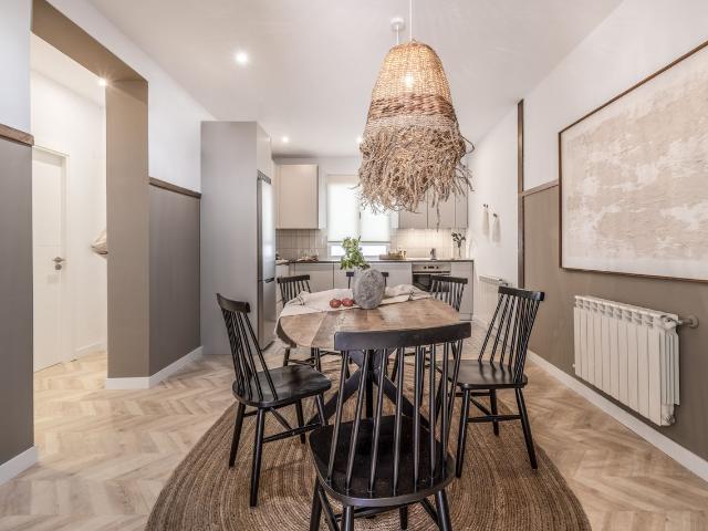 Eriste 2 bedrooms in Malasaña, Madrid Amsterdam Apartments for Rent