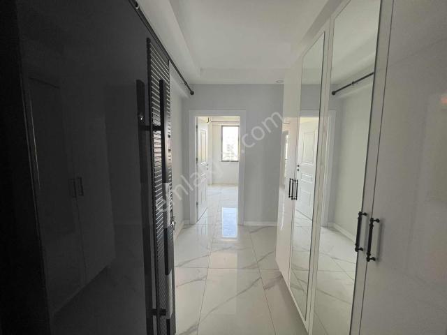 Çerkezköy Avm Bölgesi Havuzlu Site İçersi 2+1 Giyinme Odalı
