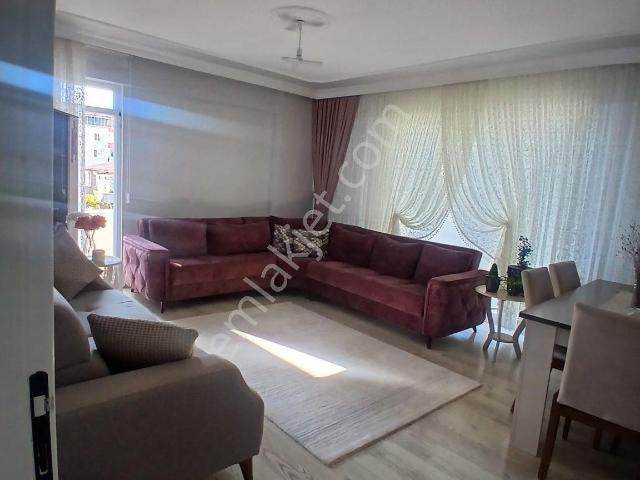 Çerkezköy Bağlıkta Satılık 2+1 Okullar Ve Çarşıya Yakın Daire