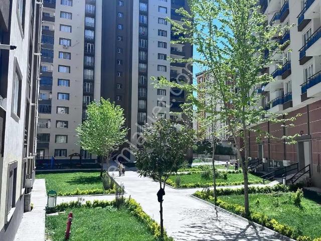 Çerkezköy Cumhuriyet Mahallesi'nde Satılık 2 + 1 Daire