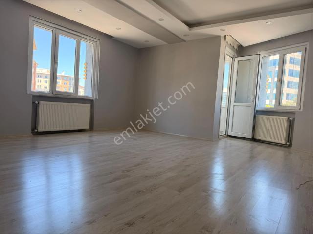 Çerkezköy Devlet Hastanesinin Karşısında Satılık 2+1 Daire
