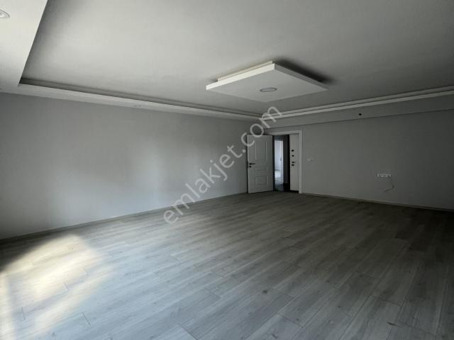 Çerkezköy İstasyon Mah. Lüx 3+1 Fırsat Daire son 1 Daire