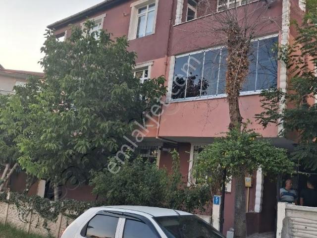 Çerkezköy Kızılpınarda Satlık 3 Katlı İskanlı Daire