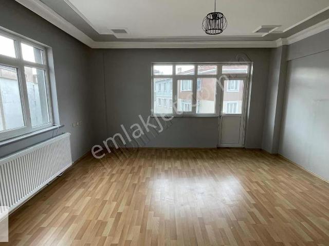 Çerkezköy Merkezde Satılık 3+1 Daire