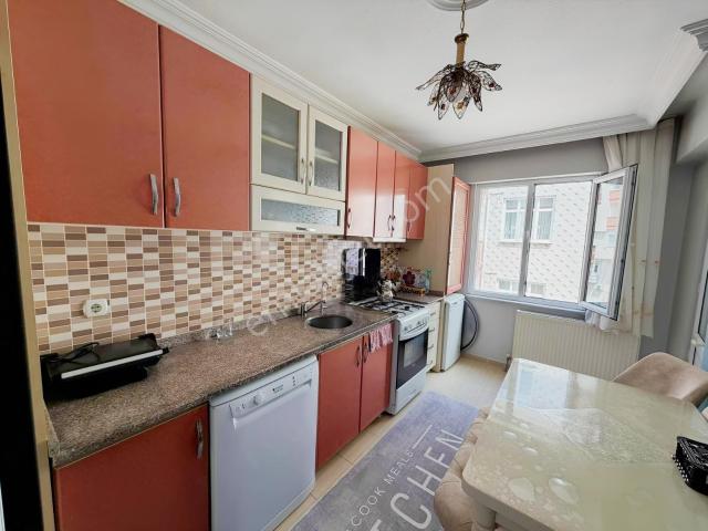 Çerkezköy Meydan Da 3+1 Öztrak Caddesi Arkası Arakat