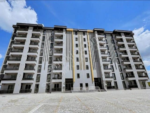 Çerkezköy Site İçerisin'de Ara Kat Eşyalı Satılık 1+1 Daire